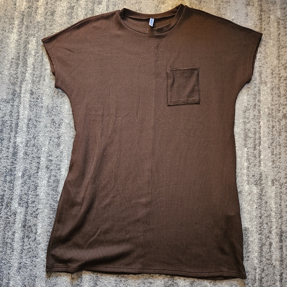Himone Dresses & Skirts - HiMONE Brown Ribbed Tshirt Dress With Pockets, Size 2XL